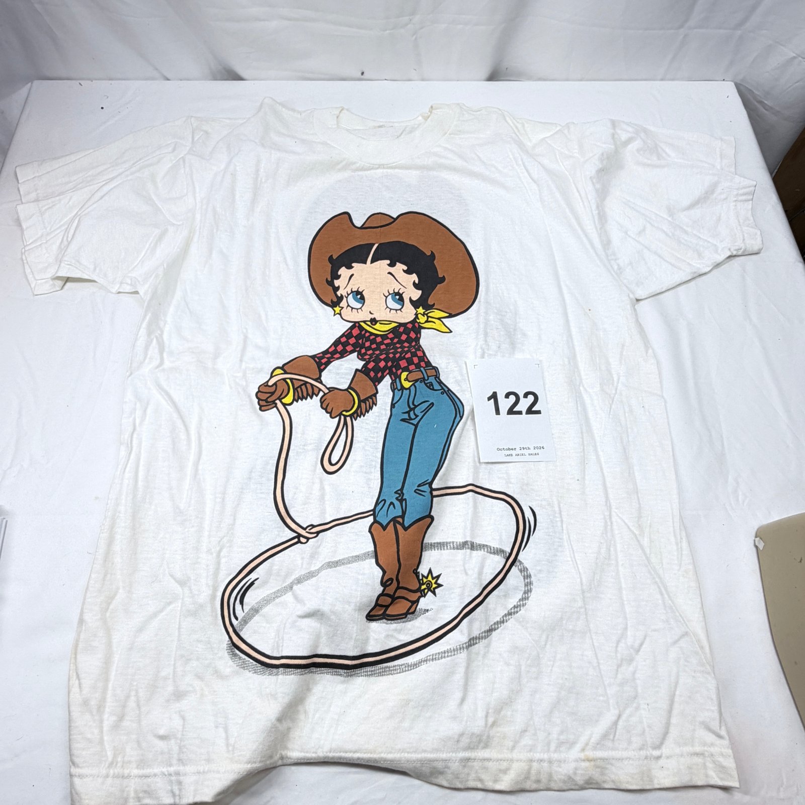 Lot 122: Vintage Union Gulf Betty Boop Cowgirl with Lasso graphic T-shirt, size L
