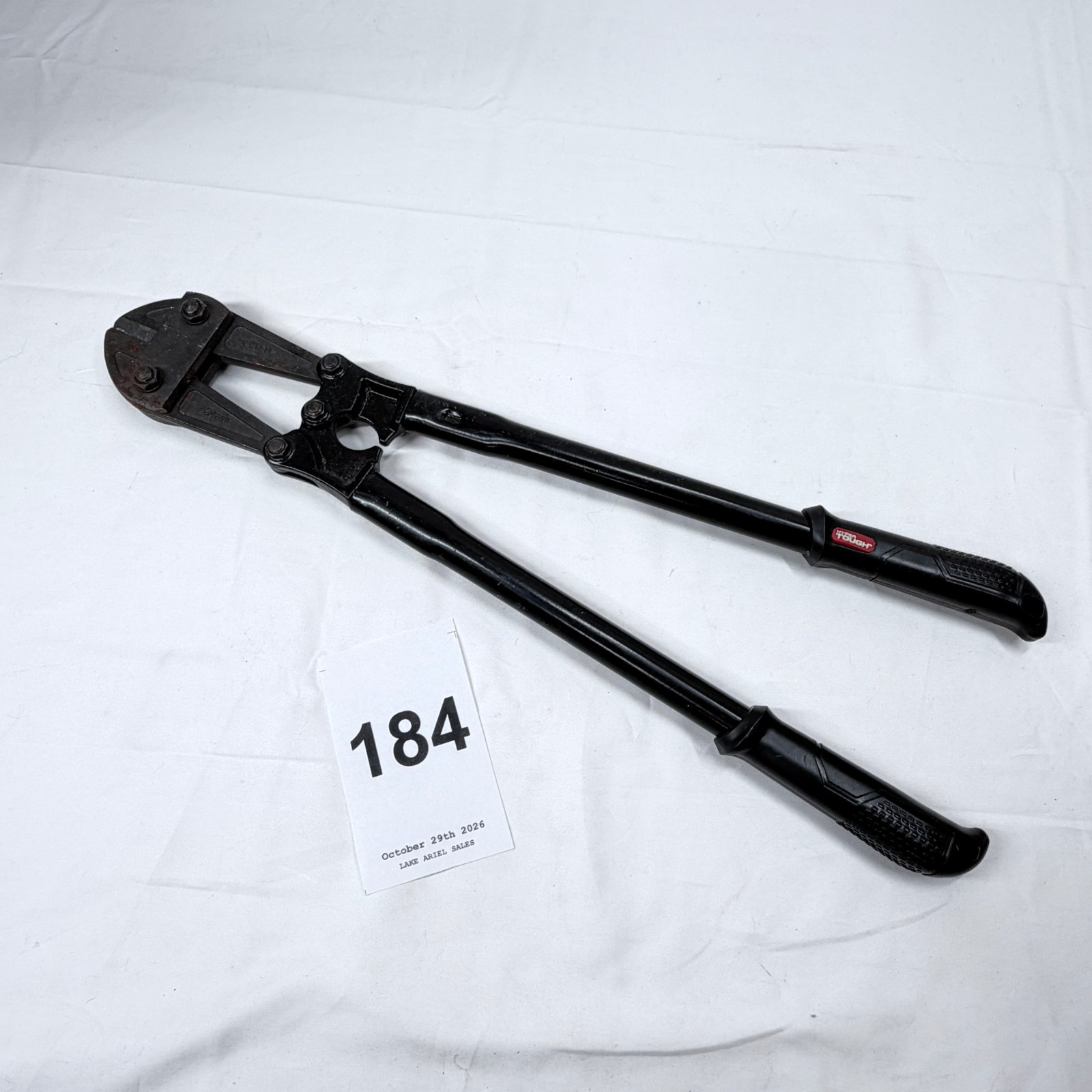 Lot 184: Hyper Tough 18-inch bolt cutters