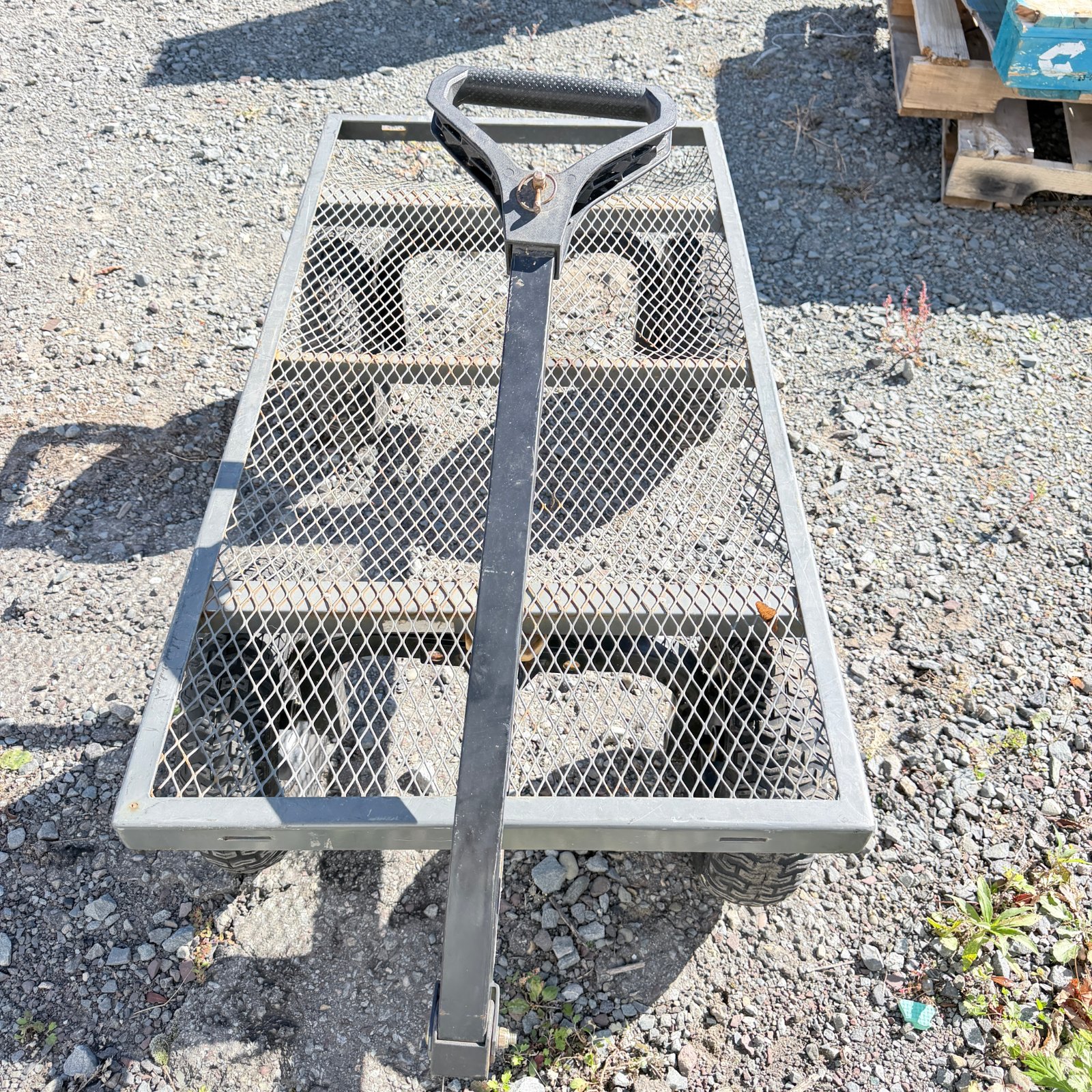 Lot 397: Metal mesh ATV/garden cart with tires, expanded steel bed and T-handle