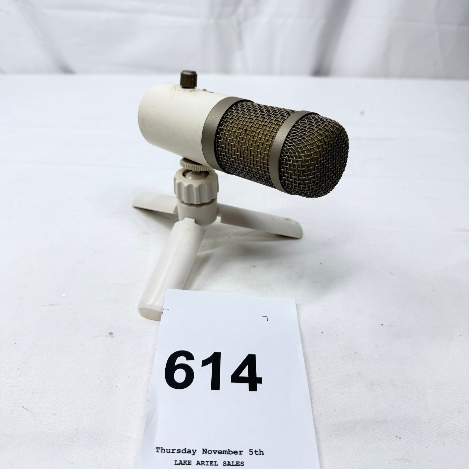Lot 614: Heyday MC10S USB Condenser Microphone with Tripod Stand