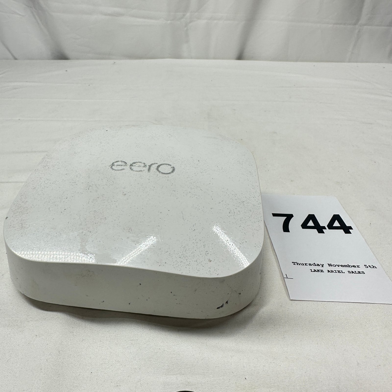 Lot 744: Eero Pro 6E Wi-Fi mesh router, Model S010001