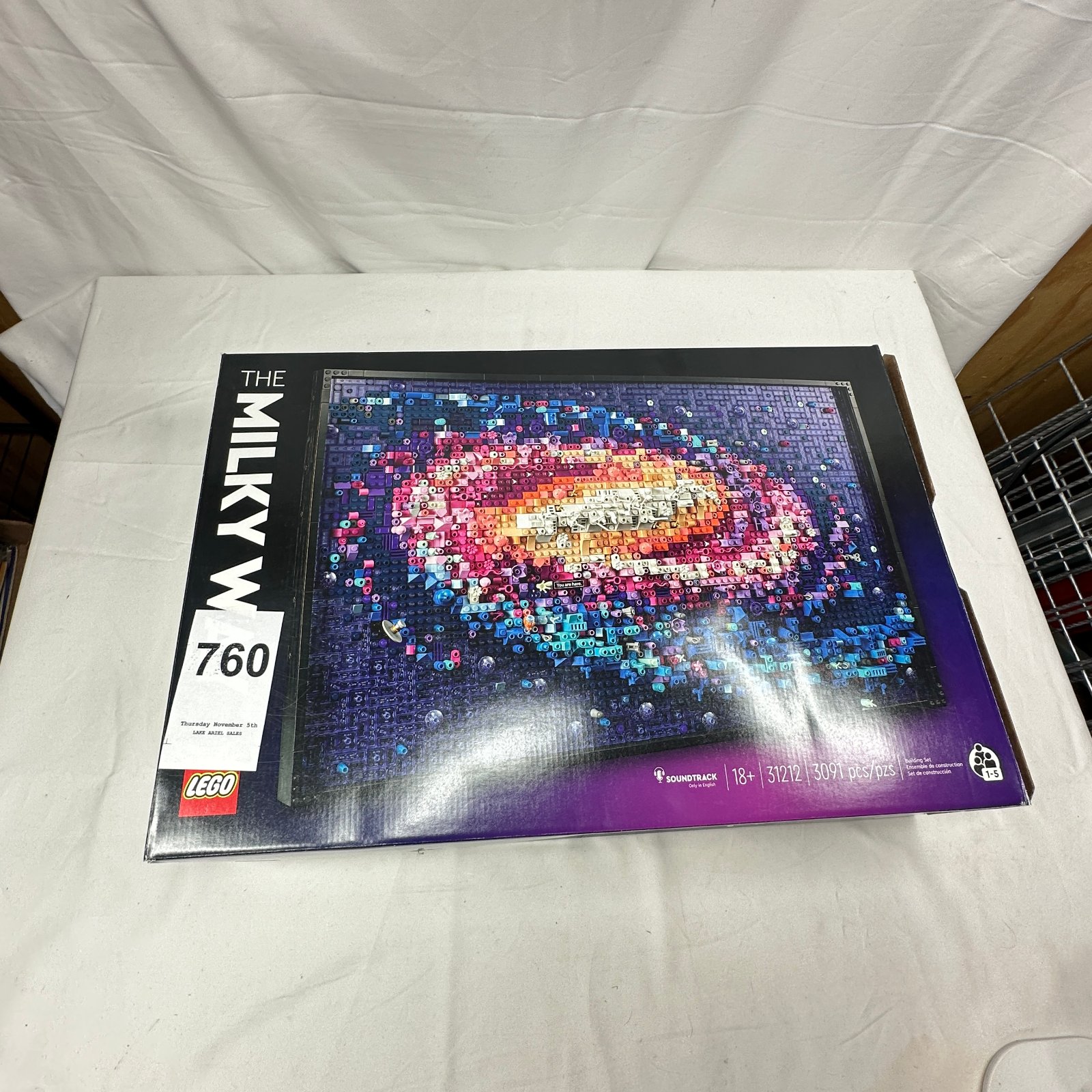 Lot 760: LEGO Art "The Milky Way" building set, 31212, 3091 pieces, open box with sealed bags