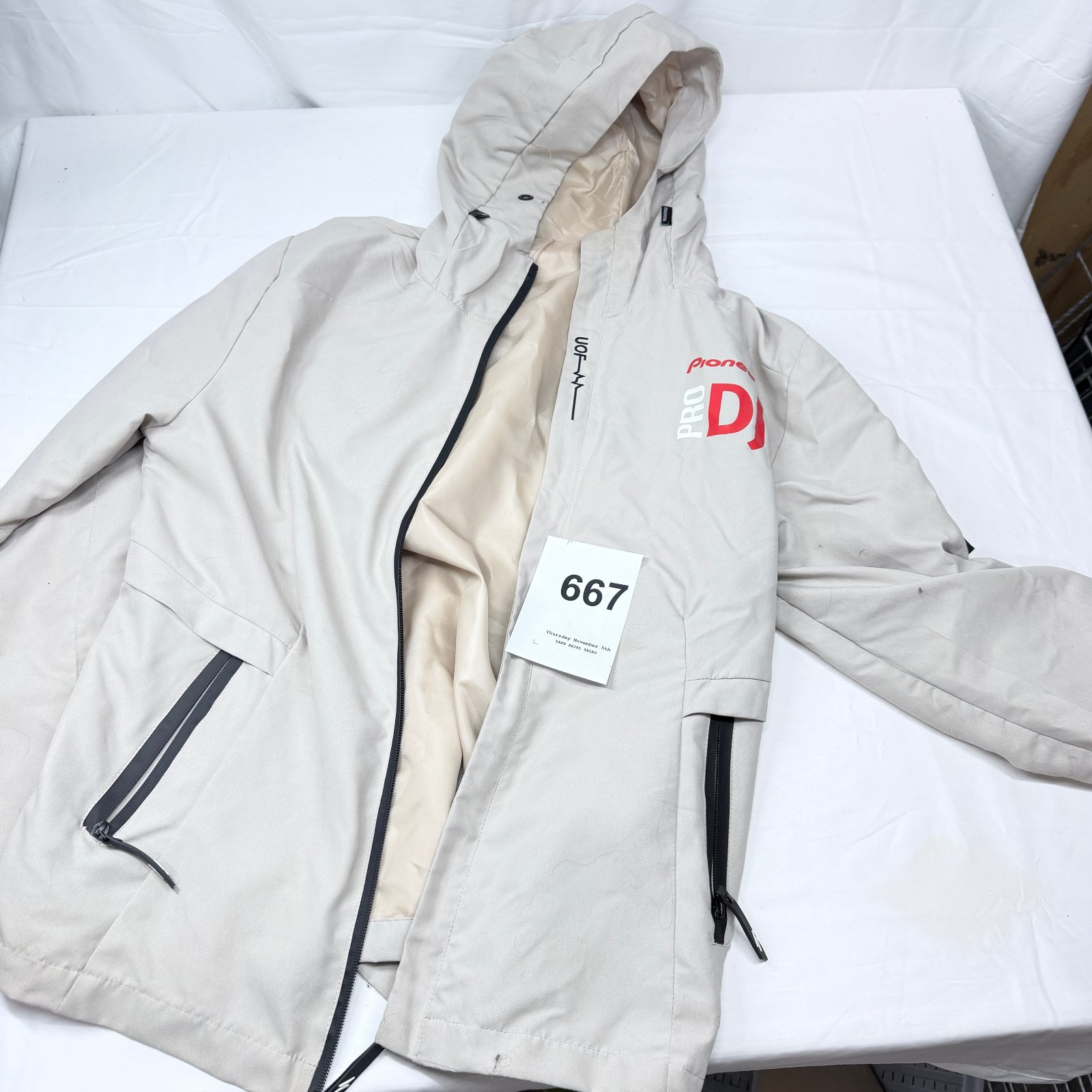 Lot 667: Pioneer Pro DJ promotional hooded jacket, staff/crew windbreaker, size M