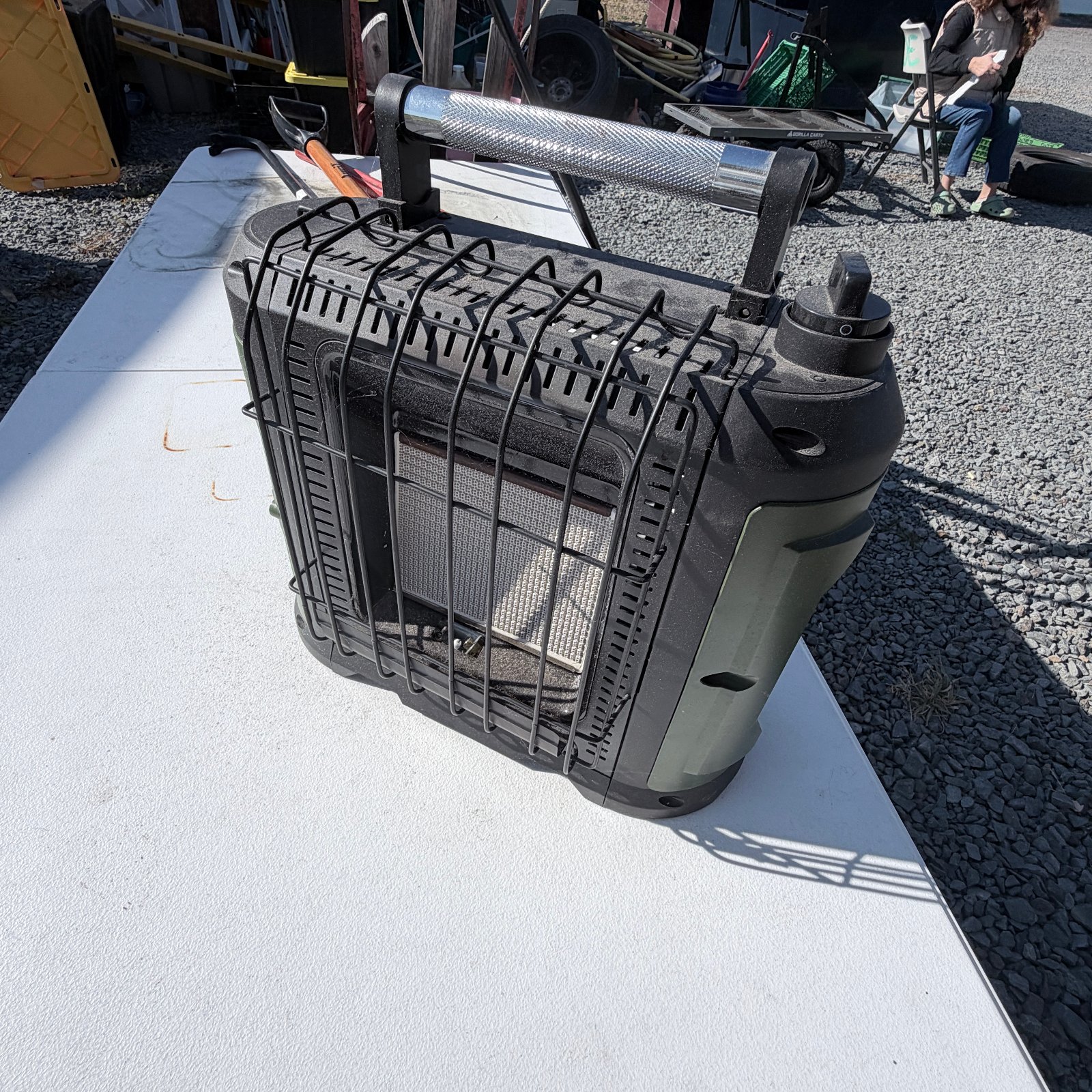 Lot 815: Walmart RLGG10-PHG (GG10BO) portable propane heater, 6,500-10,400 BTU indoor/outdoor camp heater