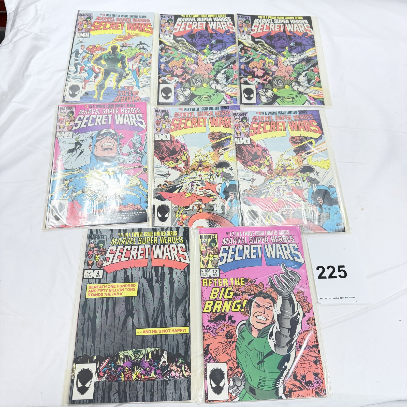 Lot 225: 1984-85 Marvel "Secret Wars" Super Heroes comic lot, issues #4, 6(x2), 7, 9(x2), 11, 12, 12-issue limited series