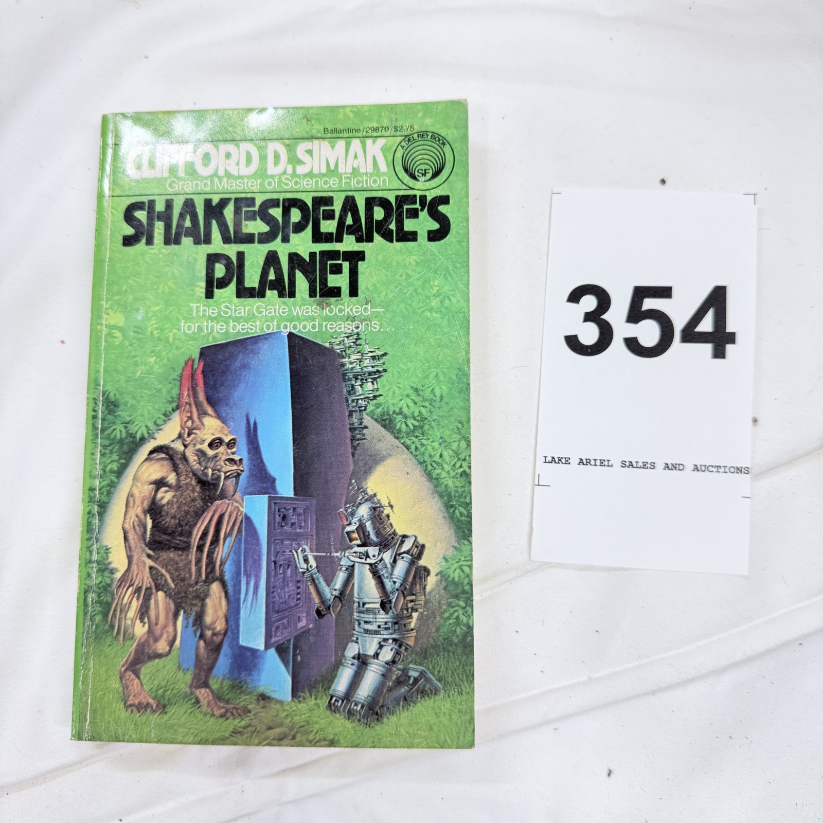 Lot 354: 1986 Ballantine/Del Rey "Shakespeare's Planet" paperback novel by Clifford D. Simak, Grand Master of Science Fiction series