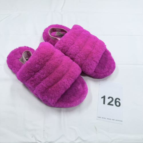 Lot 126: UGG Pink Fuzzy Slide Sandals Size 3 USA / UK 2 / EU 35 S/N 1098499