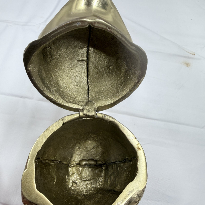 Lot 183: Brass Frog Prince with Crown Hinged Trinket Box