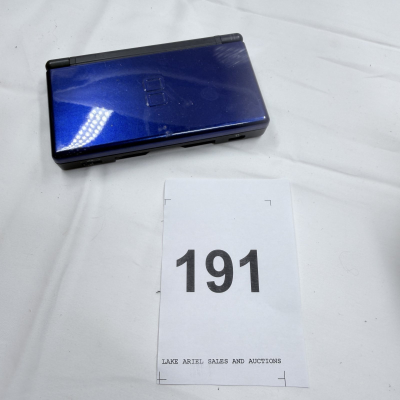 Lot 191: Nintendo DS Lite Handheld Gaming Console - Cobalt Blue/Black
