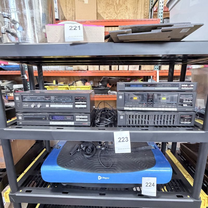 Lot 223: Technics Stereo System Components - Amplifier, Tuner, Cassette Deck, Equalizer