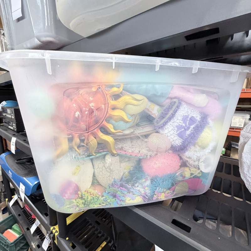 Lot 238: Bella 7 Qt Storage Container with Easter Decorations and Holiday Items