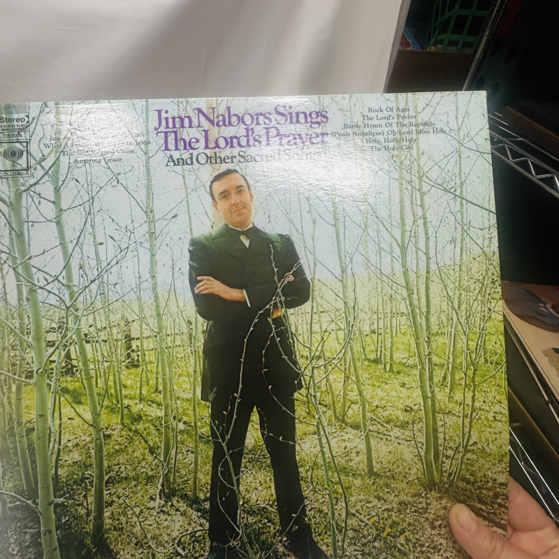 Lot 273: Vintage Vinyl Record Album Lot - Mamas & Papas, Chipmunk Punk, Tennessee Ernie Ford