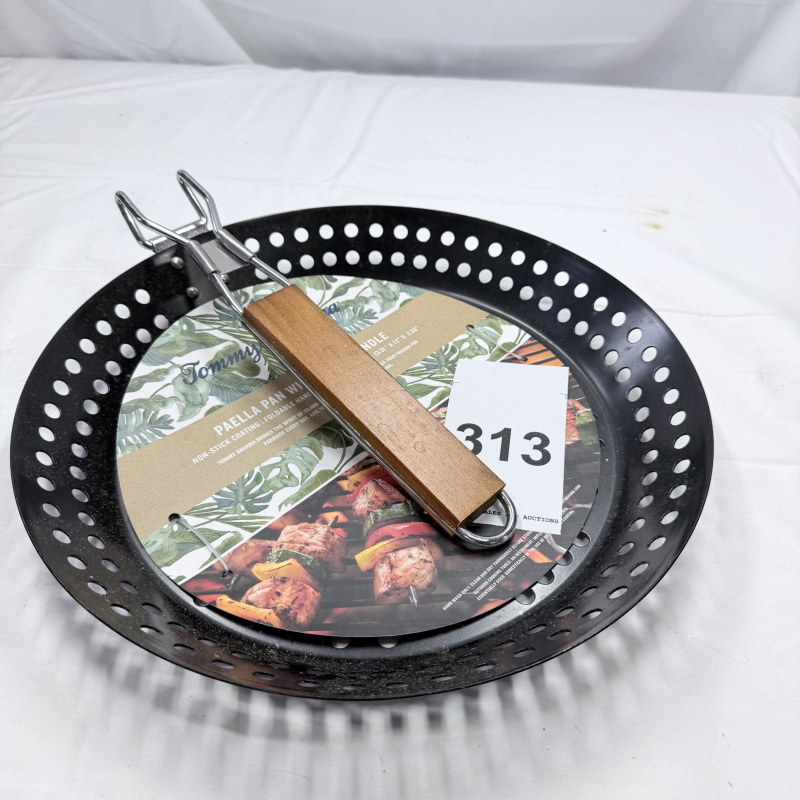 Lot 313: Tommy Bahama Paella Pan with Wood Handle - Black Non-Stick 13.5" x 12
