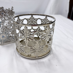 Lot 325: 4 Silver-Plated Metal Openwork Candle Holders - Mosaic Floral Snowflake Designs