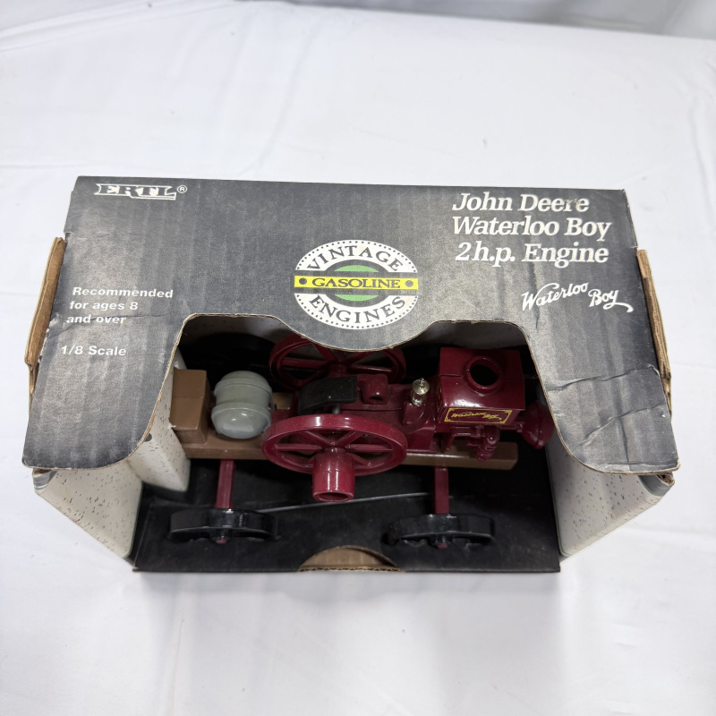 Lot 344: John Deere Waterloo Boy 2 HP Engine 1/8 Scale Diecast Model by Ertl