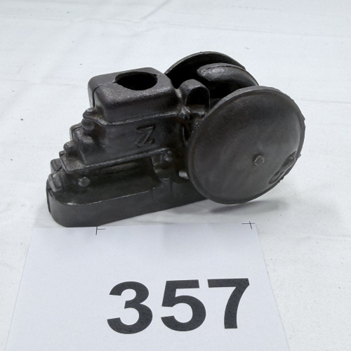 Lot 357: 1920s Arcade Fairbanks-Morse "Z" stationary engine toy or paperweight.