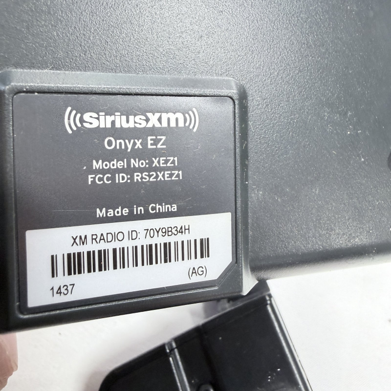 Lot 364: SiriusXM Onyx EZ Model XEZ1 Satellite Radio with Car Charger and Accessories