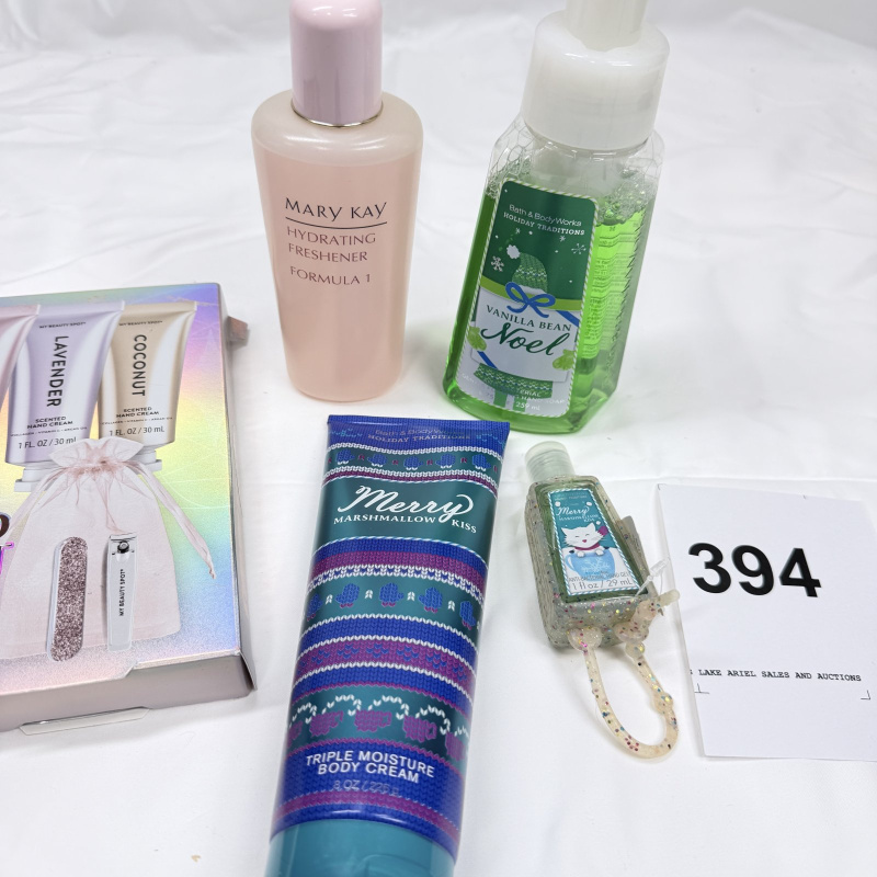 Lot 394: Bath & Body Works Holiday Traditions "Vanilla Bean Noel" & "Merry Marshmallow Kiss" bath set with Mary Kay Freshener & My Beauty Spot hand cream set