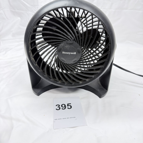 Lot 395: Honeywell "Turbo Force" black electric table fan