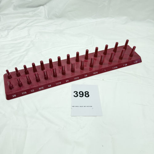 Lot 398: Kobalt 1/2 in Drive Socket Storage Tray, SAE 3/8"-1 1/4", Model #86982