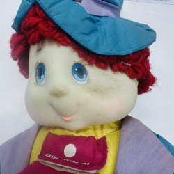 Lot 411: 1990 VTech "Smarty Pants" plush learning doll, Alphabet/Colors/Numbers/Rhyming interactive toy