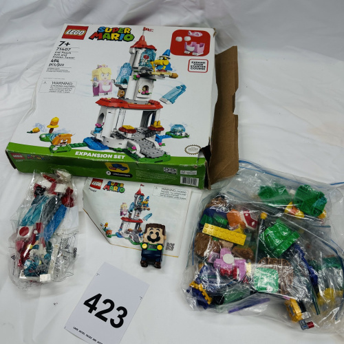 Lot 423: 2023 LEGO Super Mario "Cat Peach Suit and Frozen Tower" Expansion Set #71407, open box 494pcs