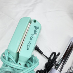 Lot 438: Vintage curling irons and hair dryer lot, incl. Conair Instant Heat, Revlon, Toni Waver