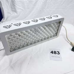 Lot 483: Advanced LED Lights "Diamond Series" 200W LED grow light panel, model DS00046308