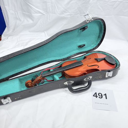 Josef Bremen 4/4 student violin with bow, hard case