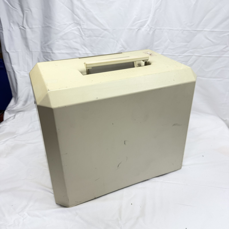 Lot 492: Vintage Bernina 1130 electronic sewing machine, made in Switzerland, with hard carrying case