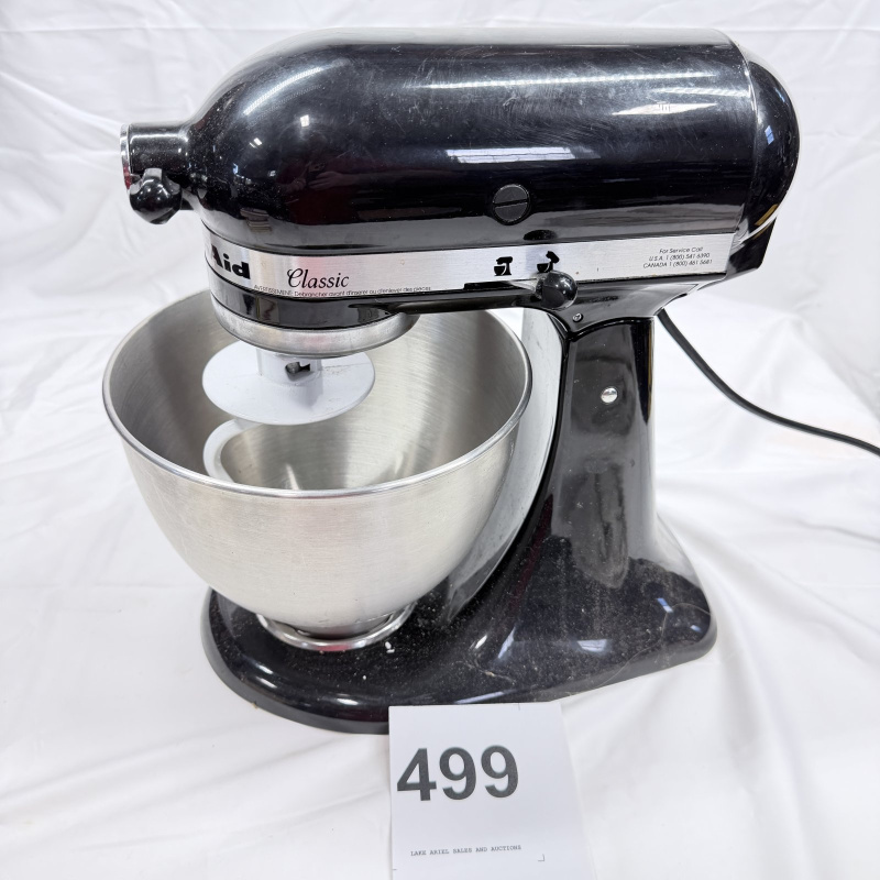 Lot 499: Vintage KitchenAid Classic black stand mixer with stainless steel bowl and flat beater attachment