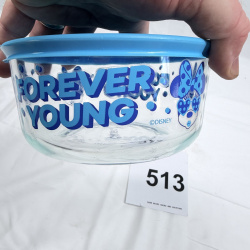 Pyrex Disney Minnie Mouse "Forever Young" 4-cup glass storage bowl with blue lid