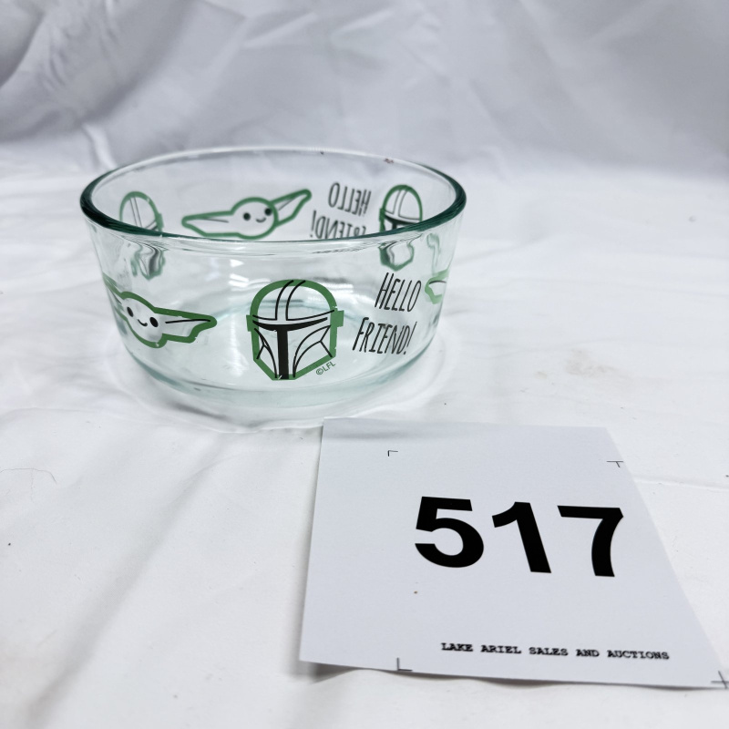 Pyrex Star Wars "The Mandalorian" Grogu & Mando Helmet "Hello Friend!" glass mixing bowl, 4-cup