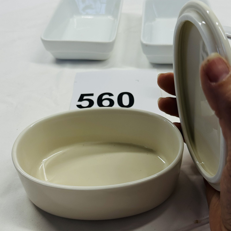 Lot 560: Vintage Pfaltzgraff "PIC China" white porcelain gravy boat with rectangular dishes and rainbow-lid trinket box, restaurant ware set