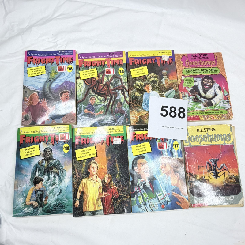 Lot 588: 1990s R.L. Stine "Fright Time" & "Goosebumps" paperback book lot, 8 books incl. Give Yourself Goosebumps #4