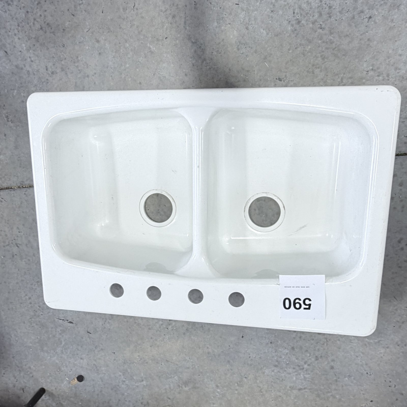 Lot 590: Vintage white cast iron double bowl kitchen sink, 4-hole faucet drilling, 33"x22