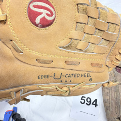Lot 594: Vintage Rawlings "Fastback" HOLDSTER baseball glove and Rawlings "Dave Concepcion" GJ40 catcher's mitt, pair of two gloves