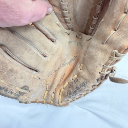 Lot 594: Vintage Rawlings "Fastback" HOLDSTER baseball glove and Rawlings "Dave Concepcion" GJ40 catcher's mitt, pair of two gloves