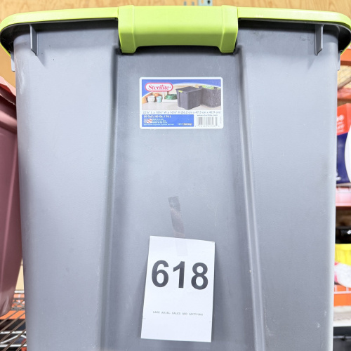 Lot 618: 2014 Sterilite Flat Gray 20 Gallon storage tote with lime lid, model 1917