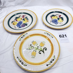 Lot 621: Vintage Stangl Pottery hand-painted fruit & tulip pattern plates, set of 3, Trenton NJ