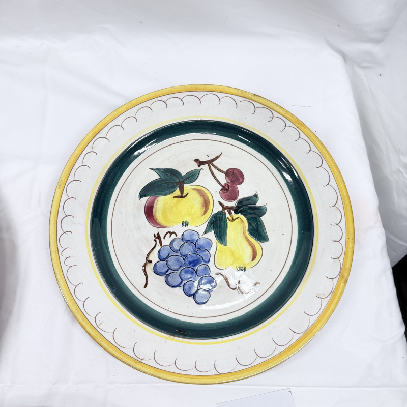 Lot 621: Vintage Stangl Pottery hand-painted fruit & tulip pattern plates, set of 3, Trenton NJ