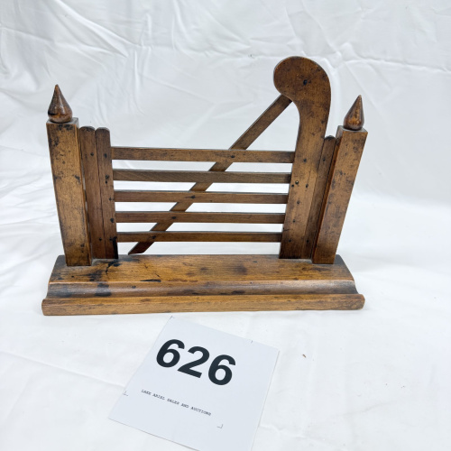 Lot 626: Antique miniature wooden five-bar farm gate model on plinth base, folk art whimsy