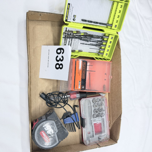 Lot 638: Mixed tool lot: Ryobi drill/drive bit set, Black+Decker 18pc drill bit set, Hyper Tough 38pc bit and socket set, tape measure, hex keys, etching tool