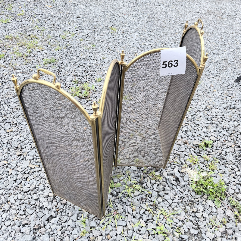 Lot 563: Vintage brass 4-panel folding fireplace screen with mesh spark guard, arched panels
